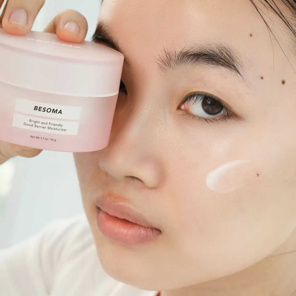 Pot de crème hydratante pour le visage