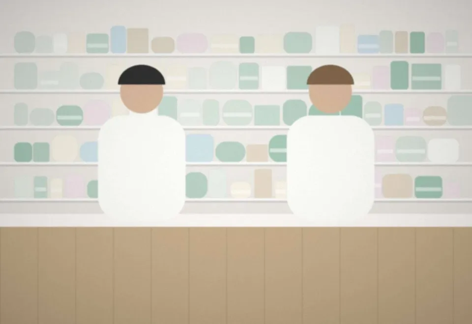 Conseil au comptoir entre une pharmacienne et une cliente